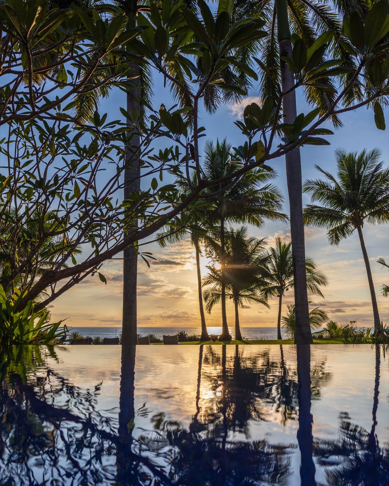 Villa de arquitectura en Costa Rica diseñada para el atardecer: así nació Villa Hermes
