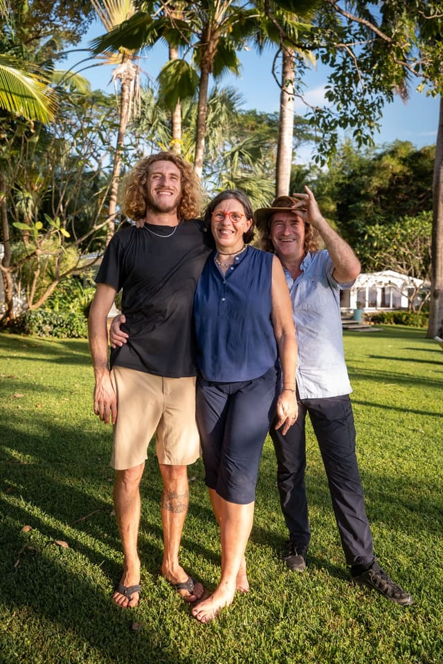 Conoce a Patrick y Valérie, los artistas franceses de Odisea que hicieron de Junquillal su hogar